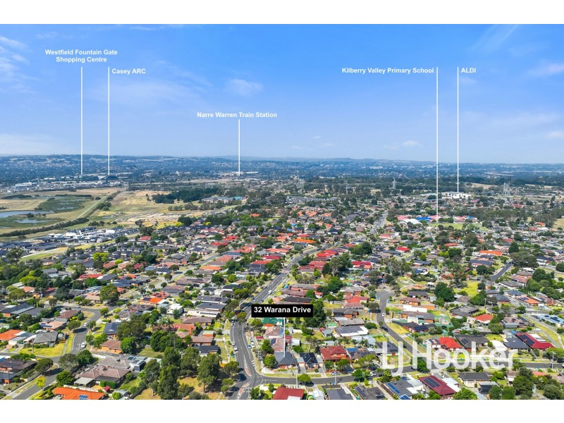 32 Warana Drive, Hampton Park VIC 3976