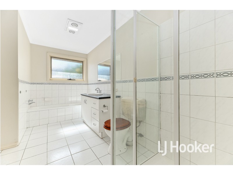 2/20 Robjant Street, Hampton Park VIC 3976