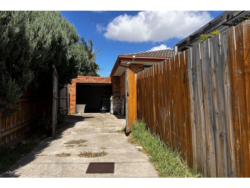 1/22 Ivan Crescent, Hampton Park VIC 3976