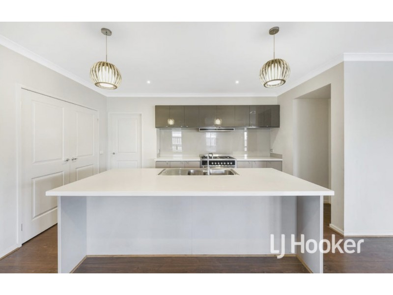 5 Carbine Way, Lyndhurst VIC 3975