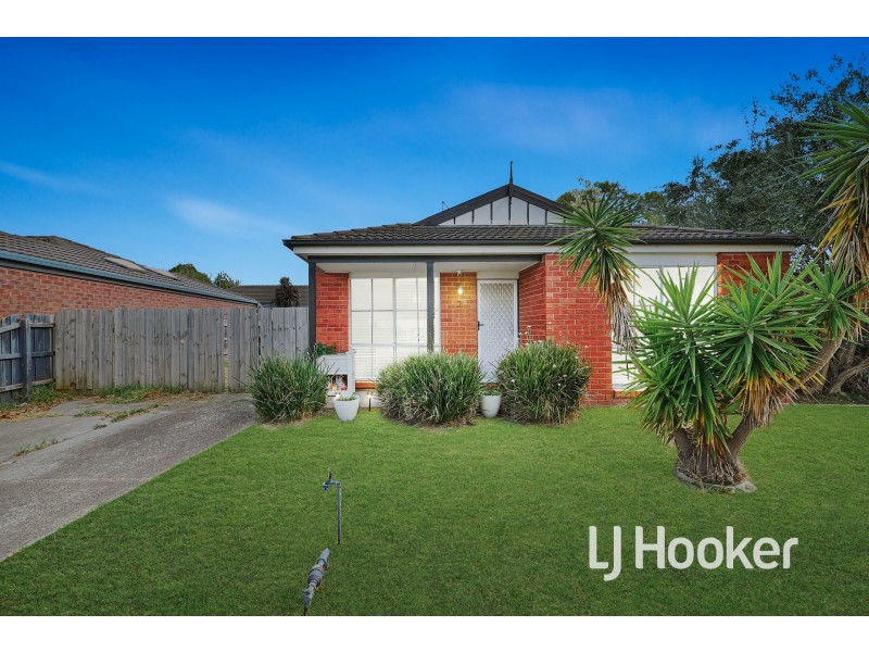 2 The Glade, Hampton Park VIC 3976