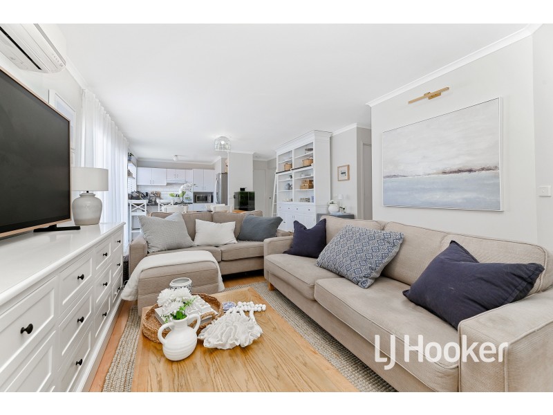 2 The Glade, Hampton Park VIC 3976