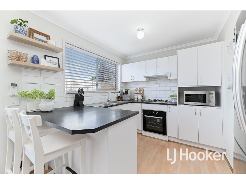 2 The Glade, Hampton Park VIC 3976