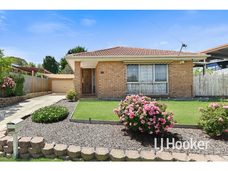 12 Pauline Court, Hampton Park VIC 3976