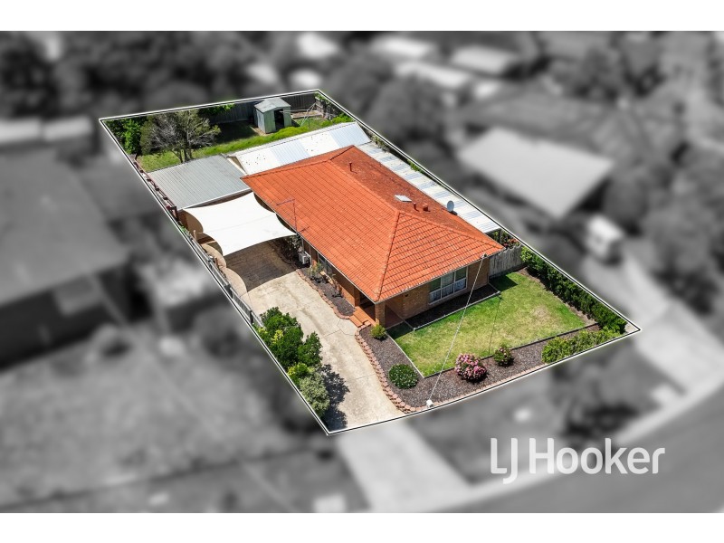 12 Pauline Court, Hampton Park VIC 3976