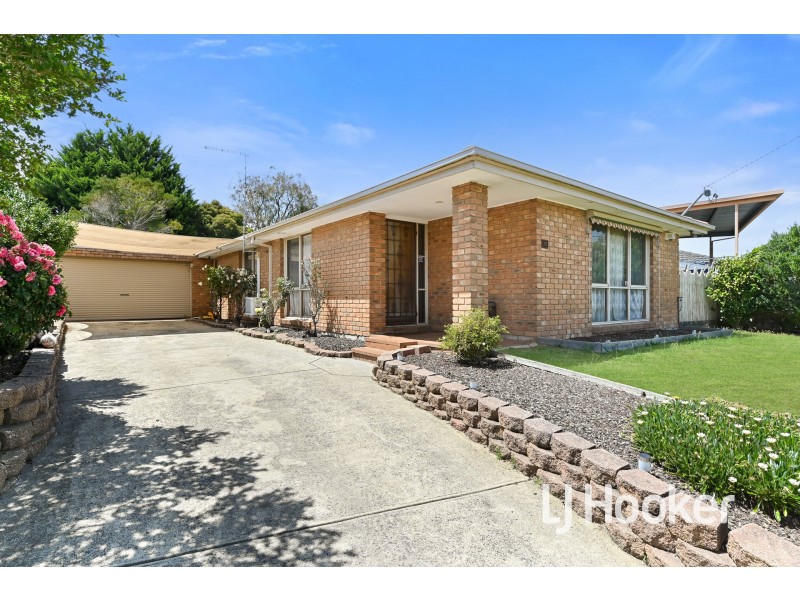 12 Pauline Court, Hampton Park VIC 3976