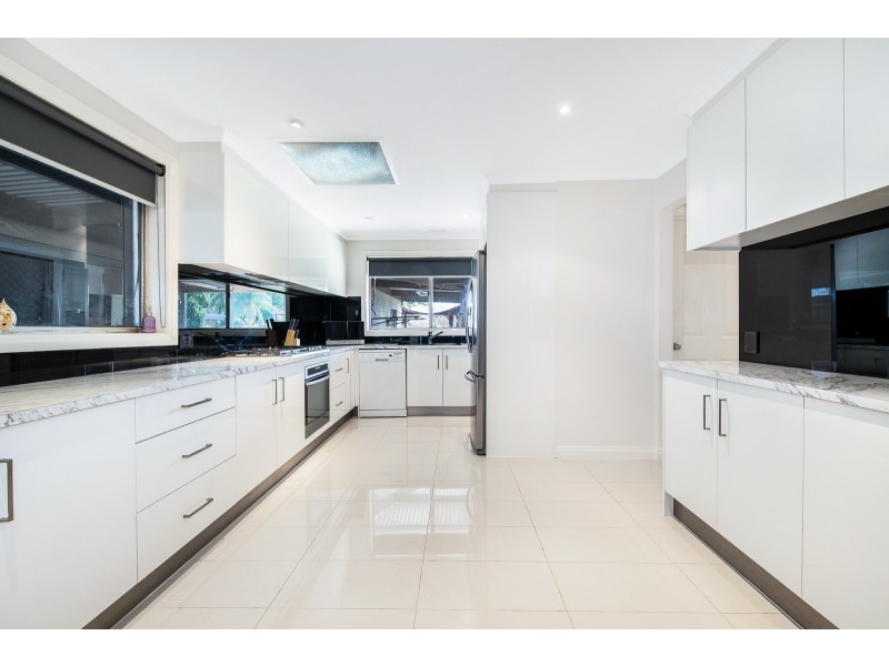 3 Winnima Avenue, Hampton Park VIC 3976