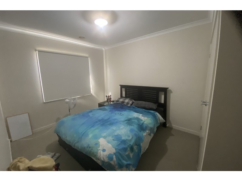 26 Forest Drive, Clyde North VIC 3978