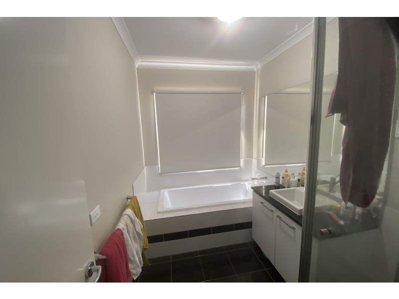 26 Forest Drive, Clyde North VIC 3978