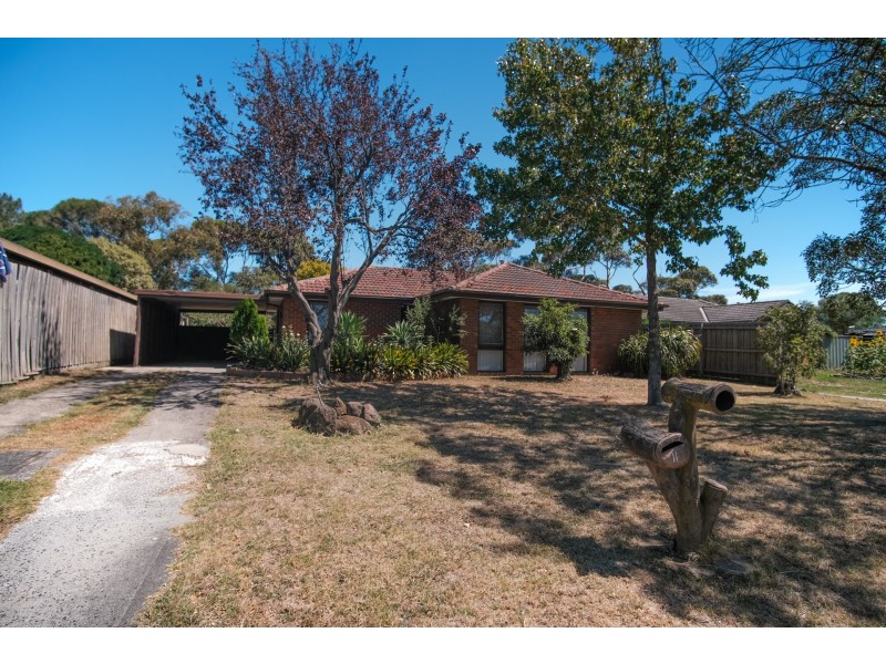 11 Manning Close, Hampton Park VIC 3976