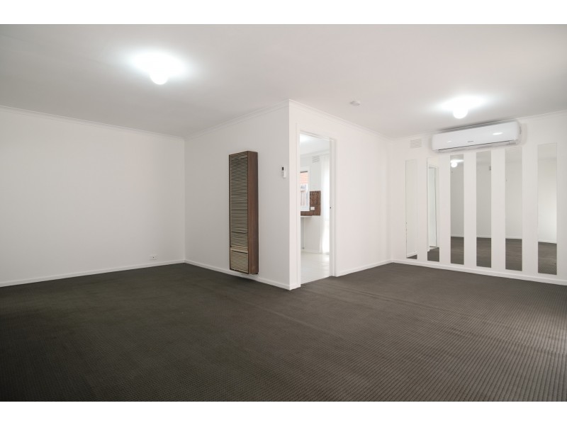 11 Manning Close, Hampton Park VIC 3976