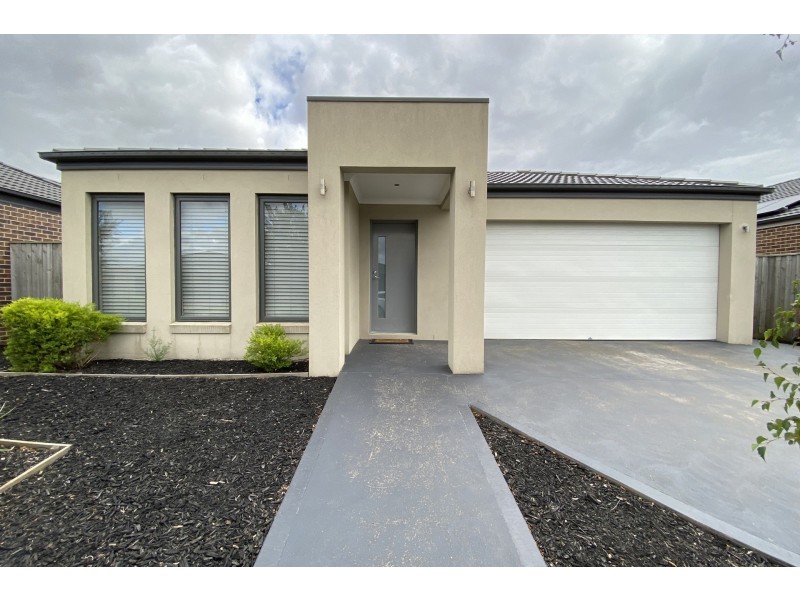 10 Damper Way, Lynbrook VIC 3975