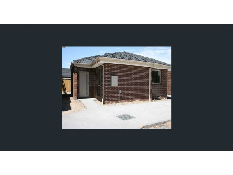 2/5 Aylesbury Court, Hampton Park VIC 3976