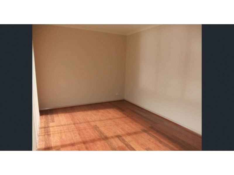 2/5 Aylesbury Court, Hampton Park VIC 3976