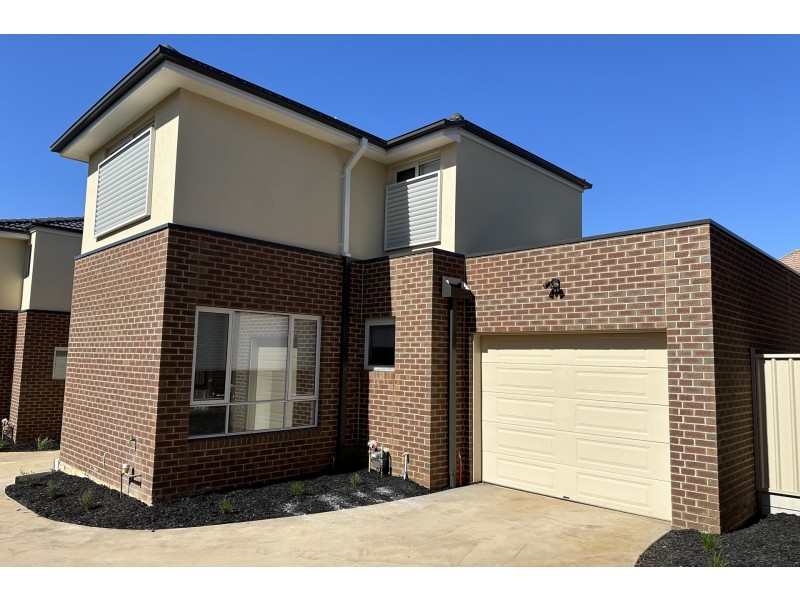 2/68 Frawley Road, Hallam VIC 3803