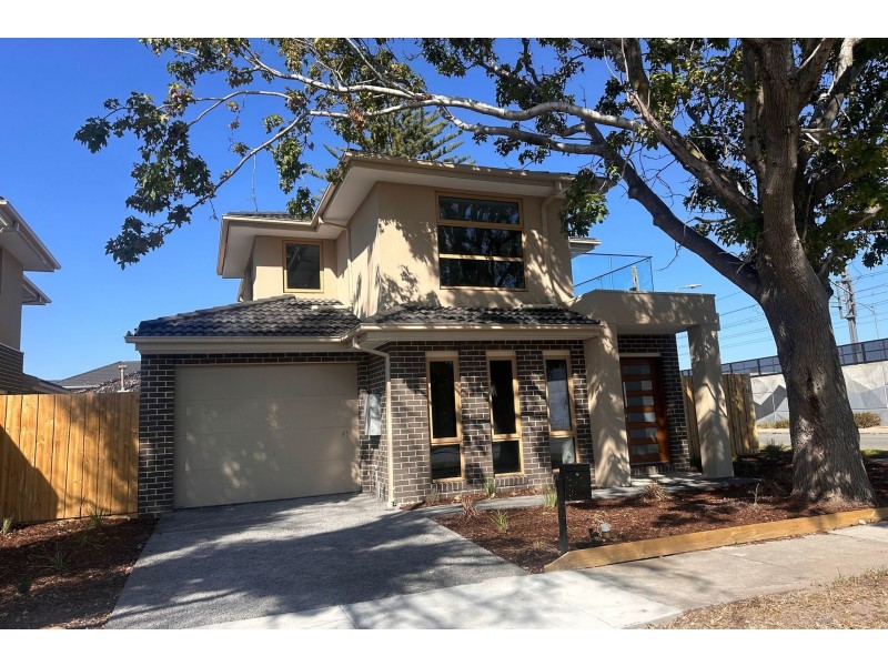 99 Dandenong Road East, Frankston VIC 3199