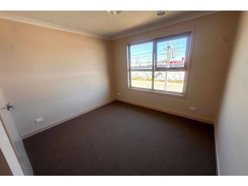 99 Dandenong Road East, Frankston VIC 3199