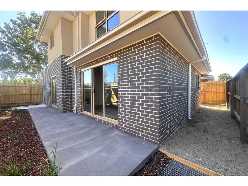 99 Dandenong Road East, Frankston VIC 3199