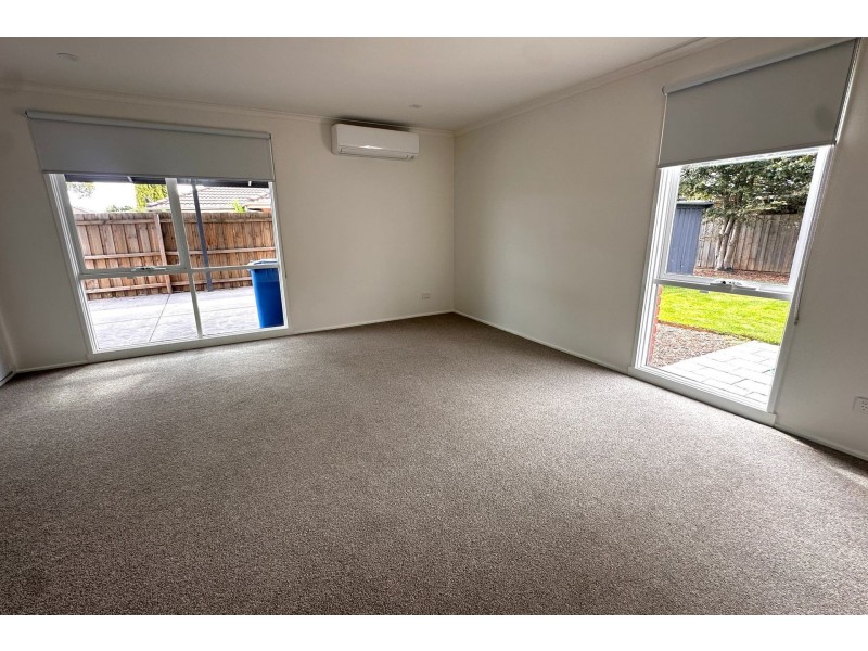 16 Bradley Court, Hampton Park VIC 3976