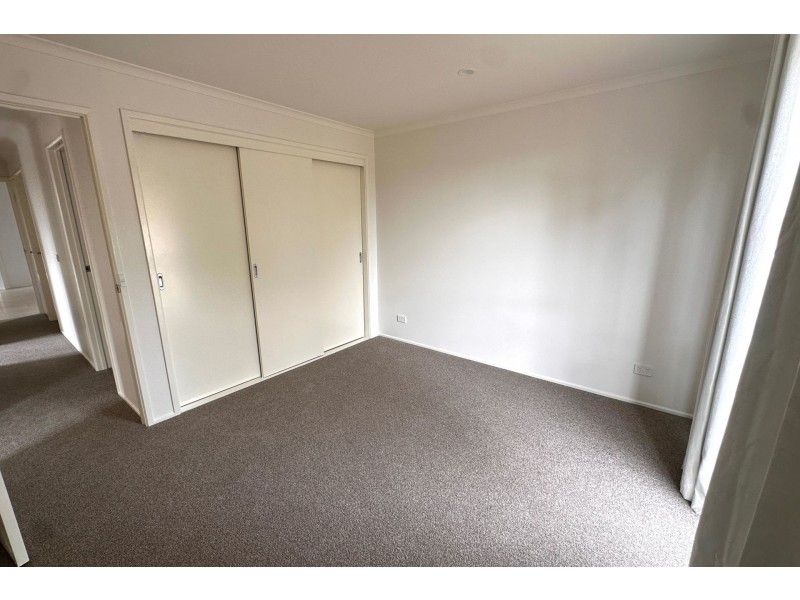 16 Bradley Court, Hampton Park VIC 3976