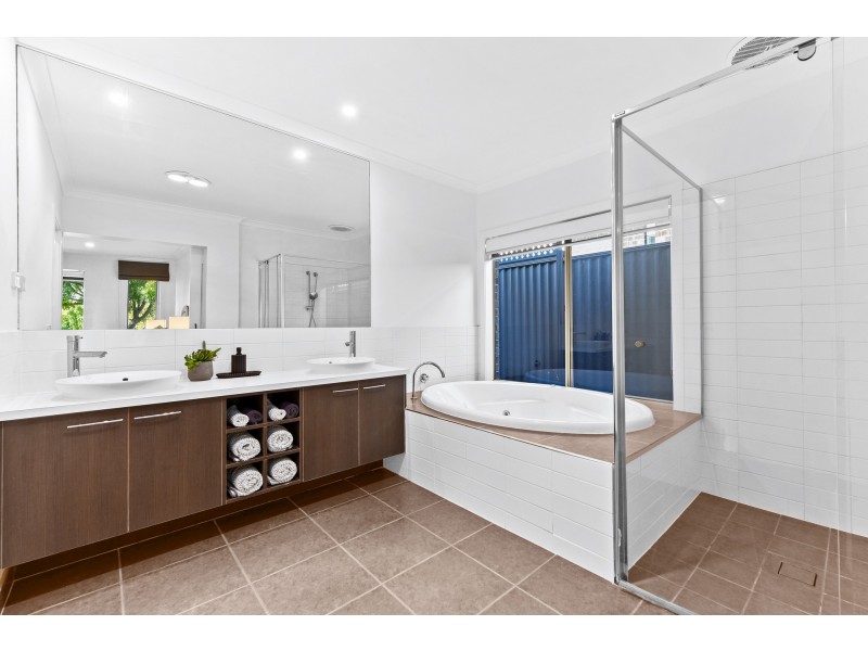 70 Wurundjeri Boulevard, Berwick VIC 3806