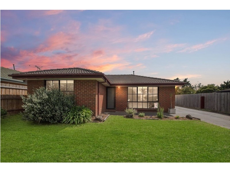 26 Barrington Drive, Pakenham VIC 3810