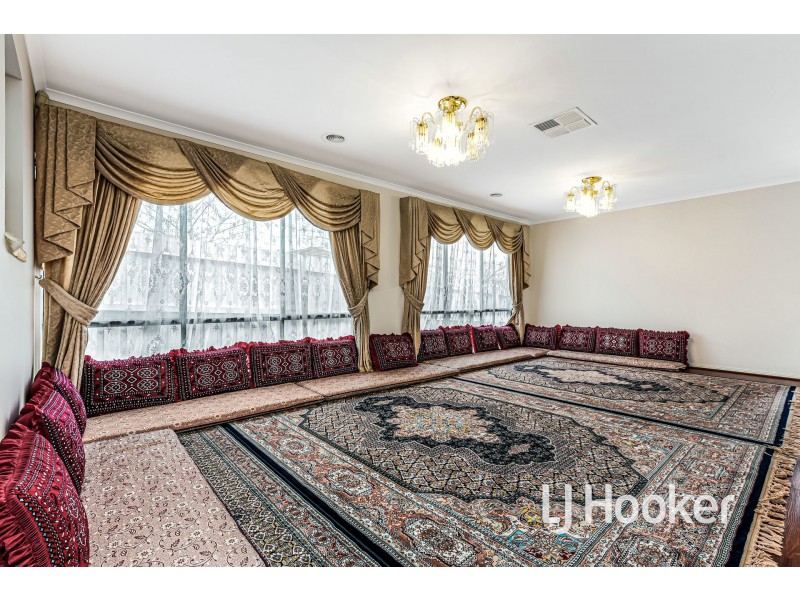 34 Eureka Crescent, Narre Warren South VIC 3805