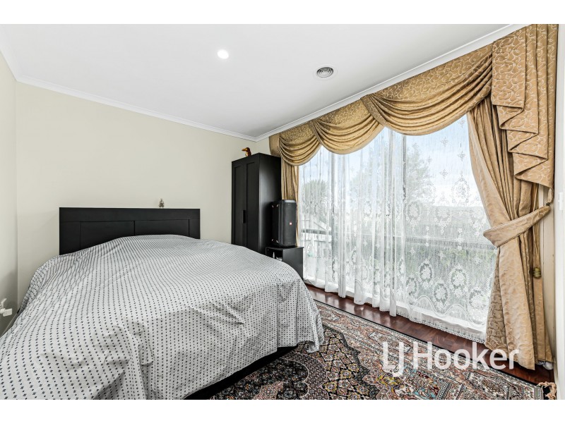 34 Eureka Crescent, Narre Warren South VIC 3805