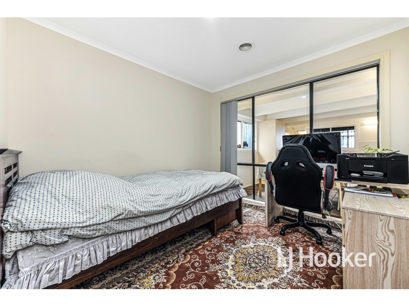 34 Eureka Crescent, Narre Warren South VIC 3805