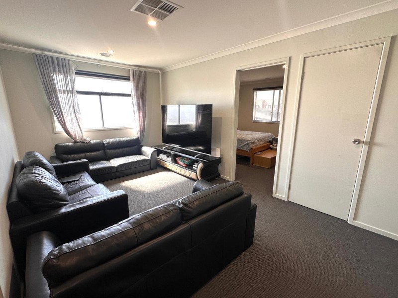 198 Morison Road, Clyde VIC 3978