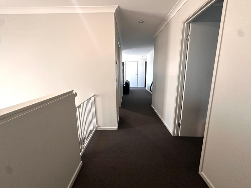 198 Morison Road, Clyde VIC 3978