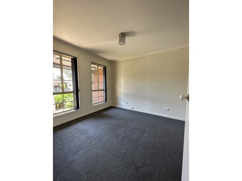 13 Millbank Place, Cranbourne VIC 3977
