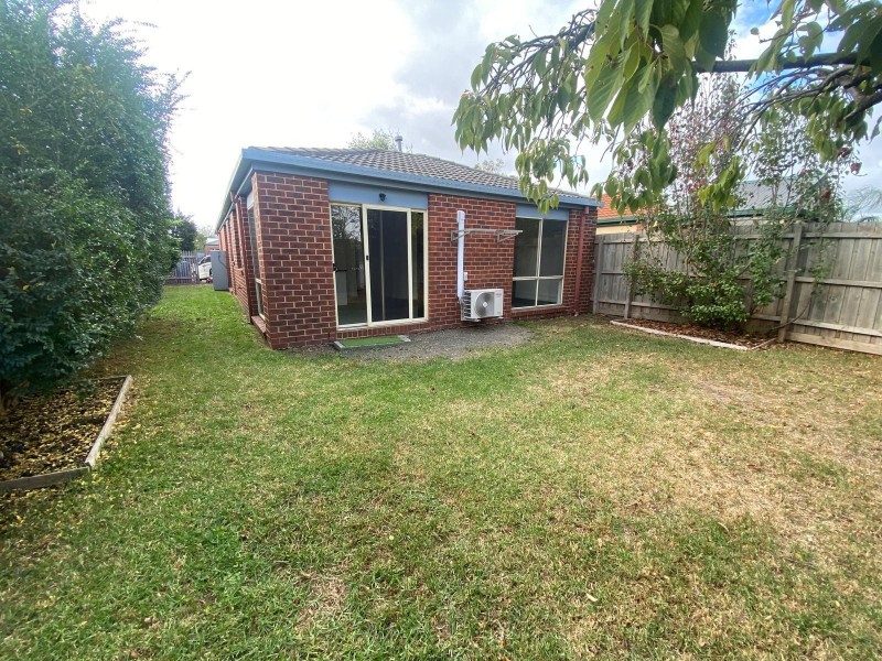 13 Millbank Place, Cranbourne VIC 3977