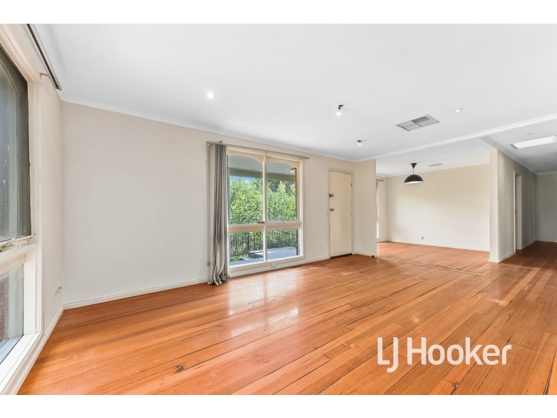 17 Cotham Square, Hampton Park VIC 3976