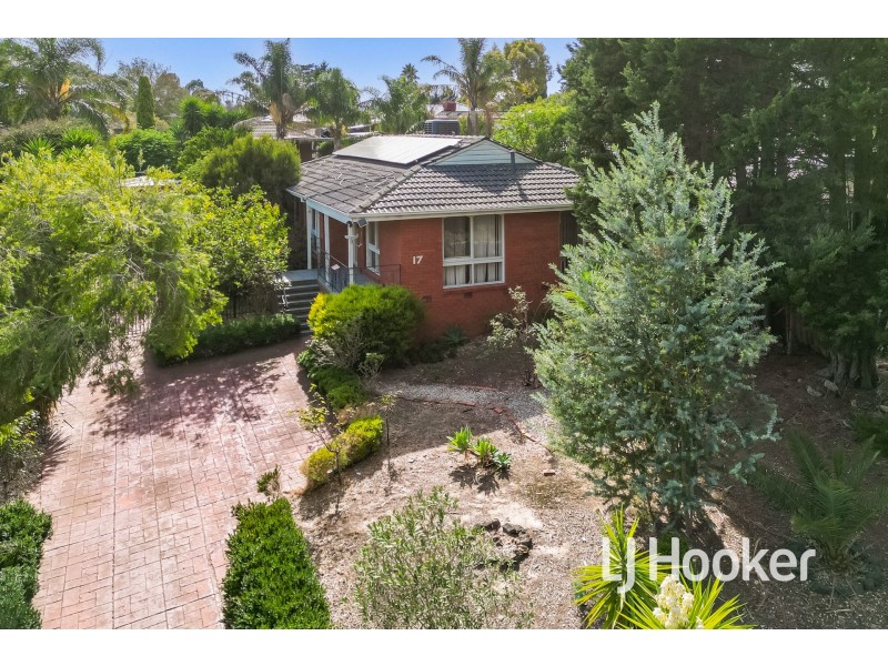 17 Cotham Square, Hampton Park VIC 3976
