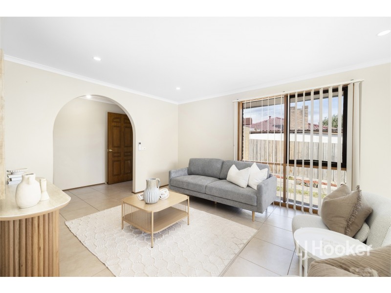 26 Skye Crescent, Endeavour Hills VIC 3802