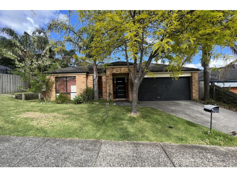 30 Olive Road, Lynbrook VIC 3975