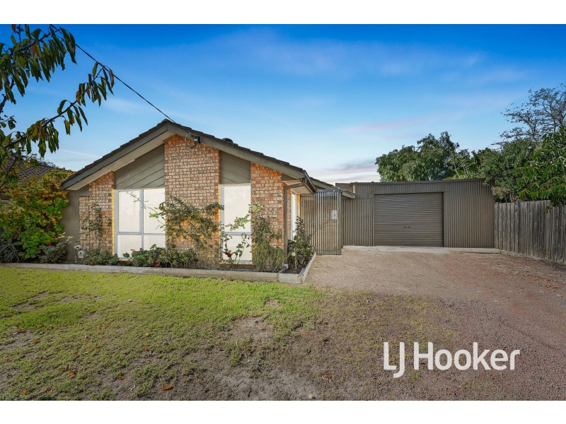 8 Marlene Court, Hampton Park VIC 3976