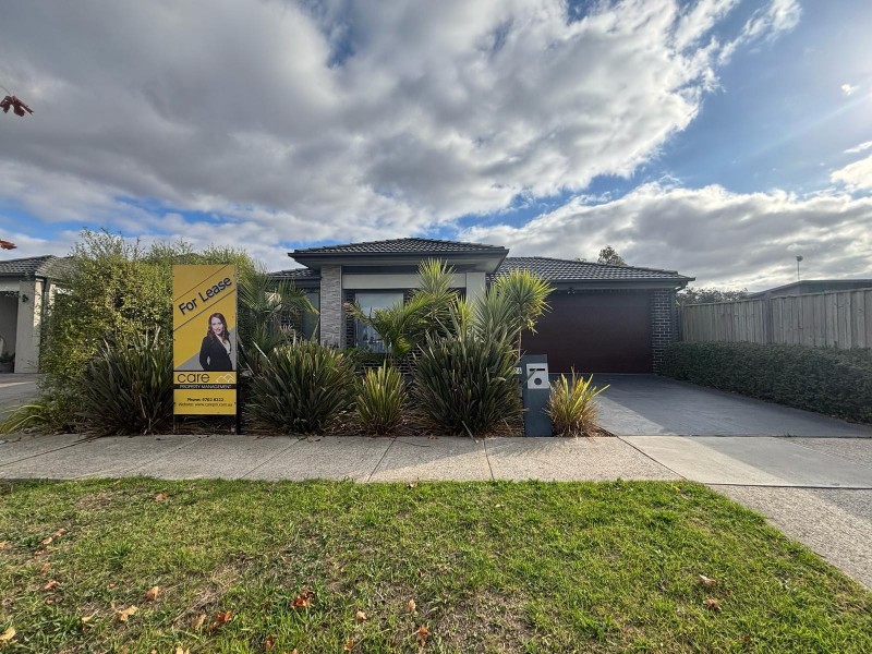 26 Alphey Road, Clyde North VIC 3978