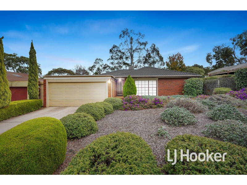 84 Charles Green Avenue, Endeavour Hills VIC 3802
