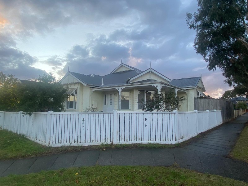 6 Pedley Way, Lynbrook VIC 3975