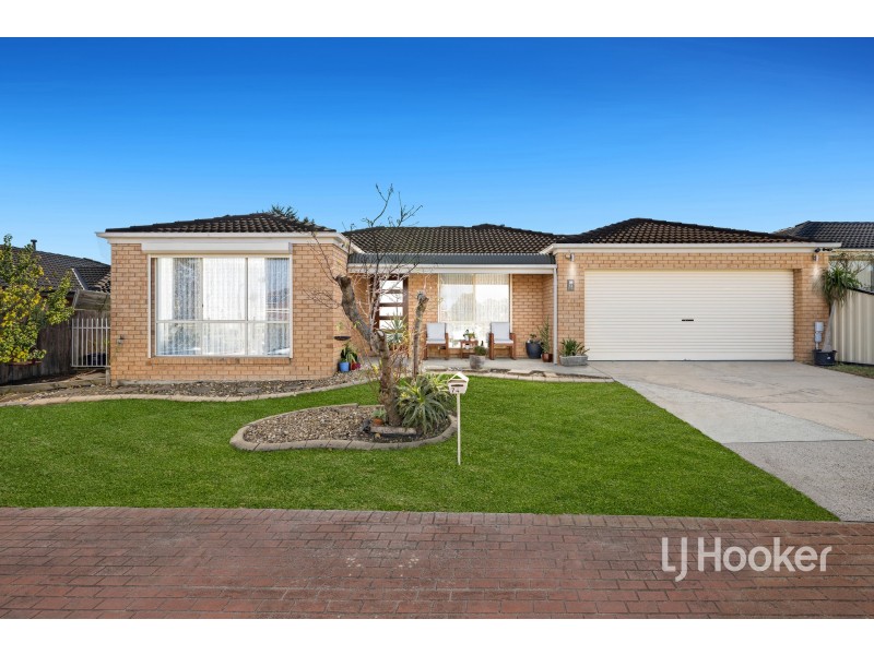 74 Strabane Way, Hampton Park VIC 3976