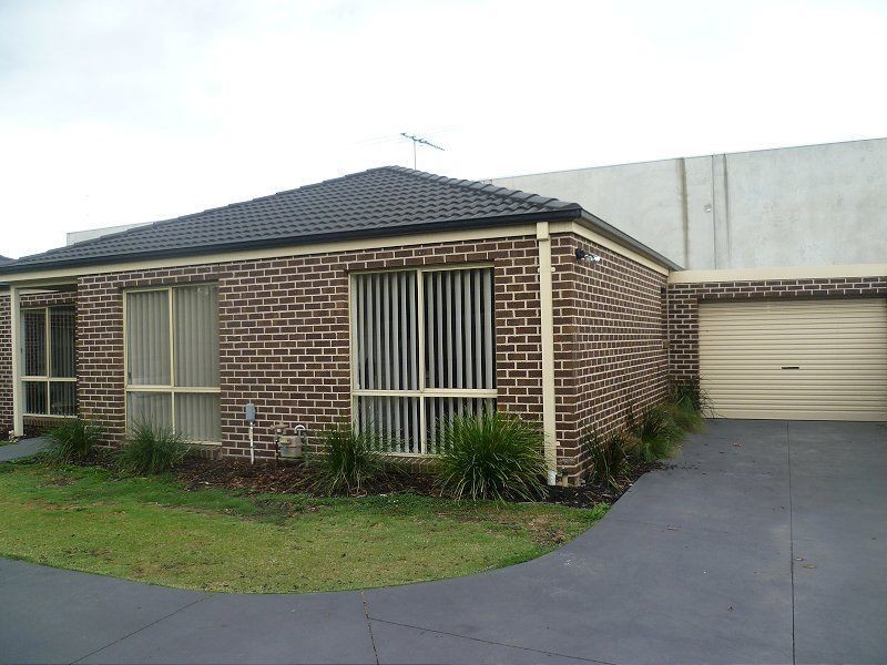 2/5 Gordon Street, Cranbourne VIC 3977