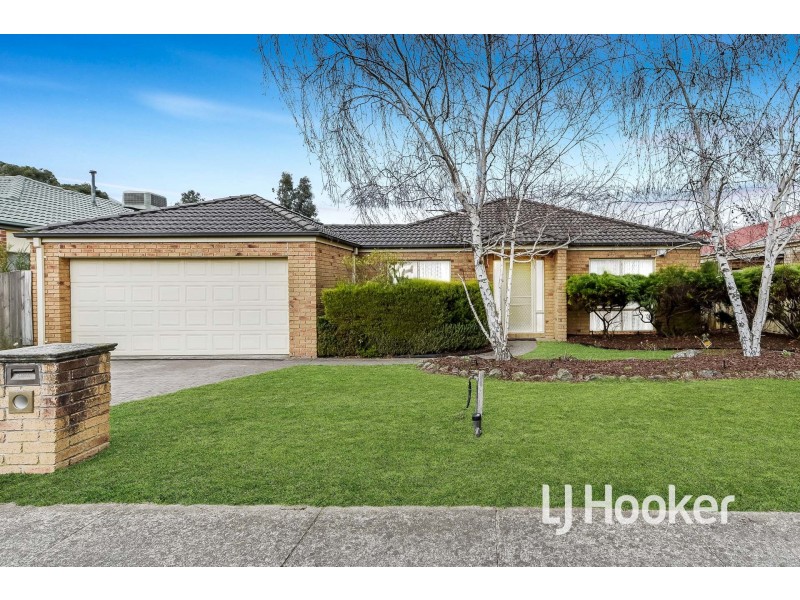 9 Cobbler Grange, Lynbrook VIC 3975