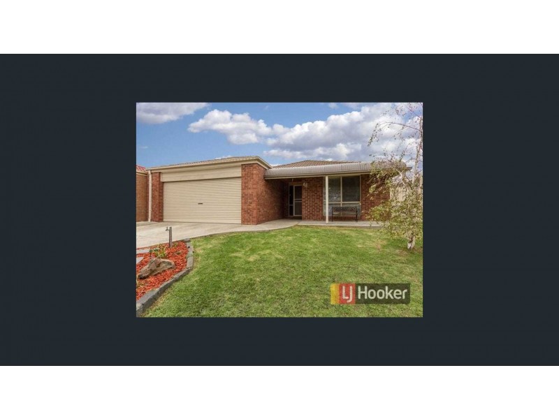 48 Bernborough Avenue, Cranbourne West VIC 3977