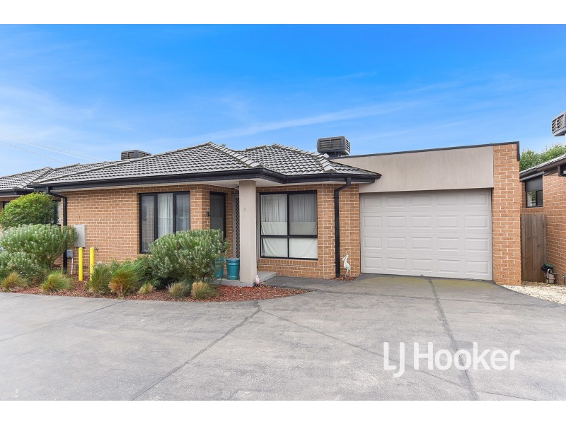 2/30-32 Parkland Avenue, Hampton Park VIC 3976