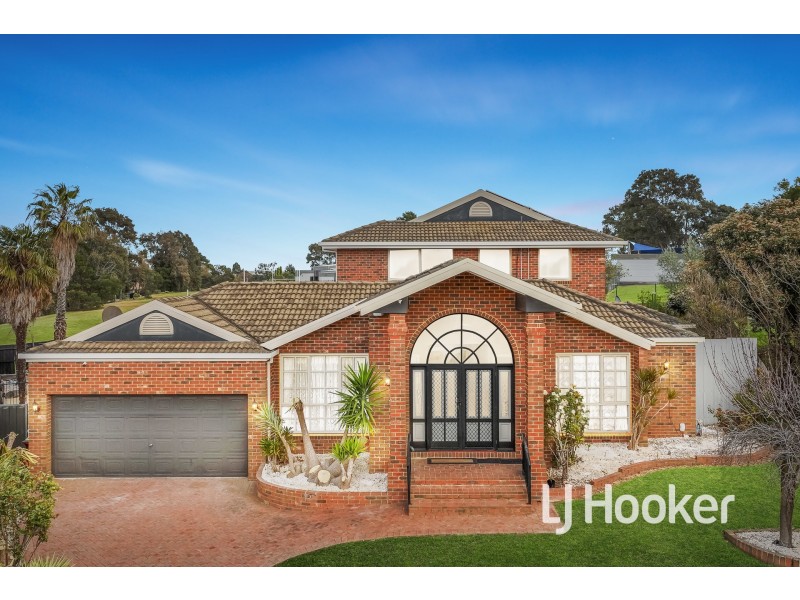 4 Reynolds Court, Endeavour Hills VIC 3802