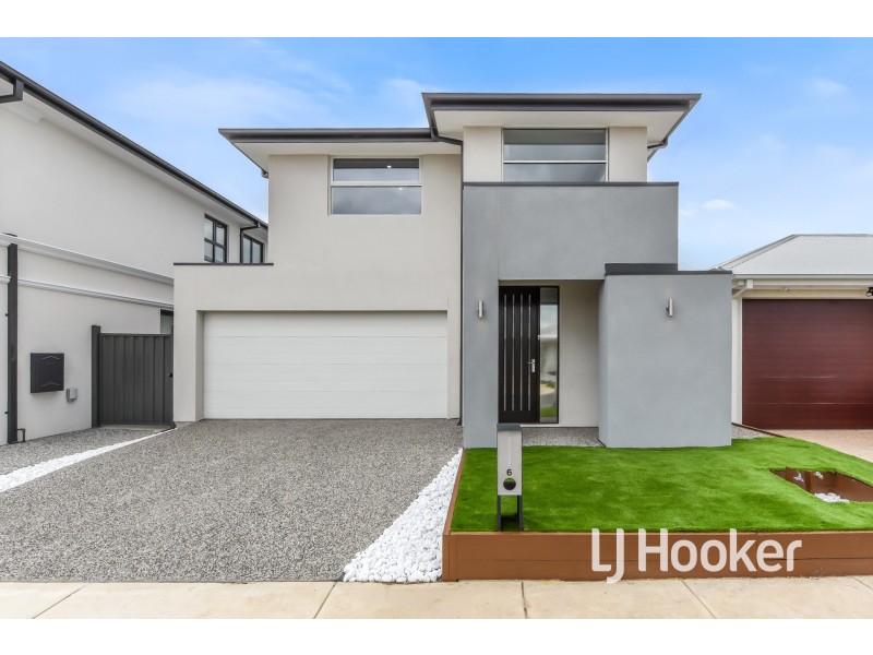 6 Catalonia Way, Berwick VIC 3806