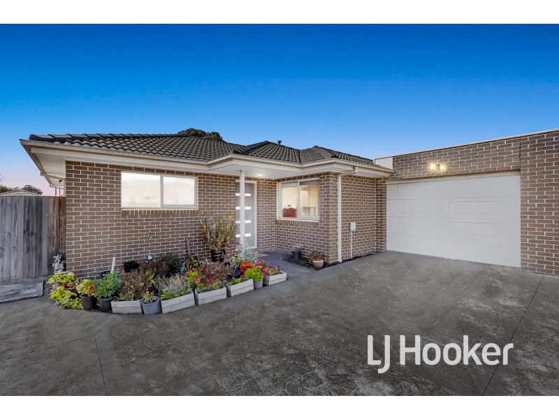2/20 Sarno Court, Cranbourne VIC 3977