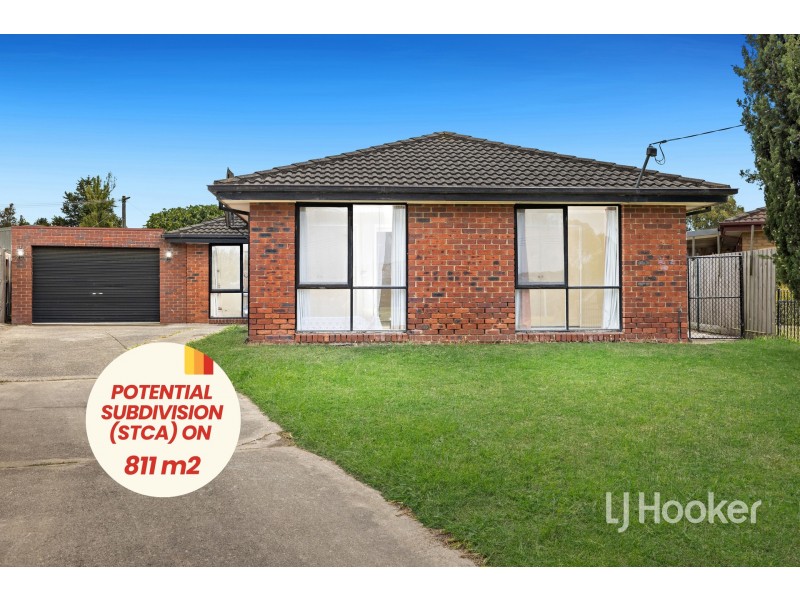 19 Simon Court, Hampton Park VIC 3976
